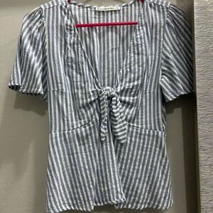 Abercrombie & Fitch Gray and White Tie Front Blouse